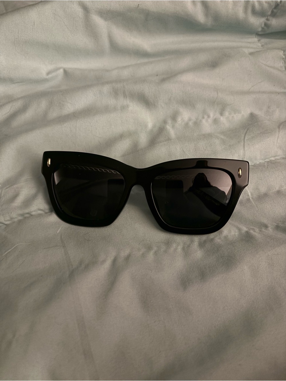 Tory Burch Black Cat-Eye Sunglasses with Gold Accents